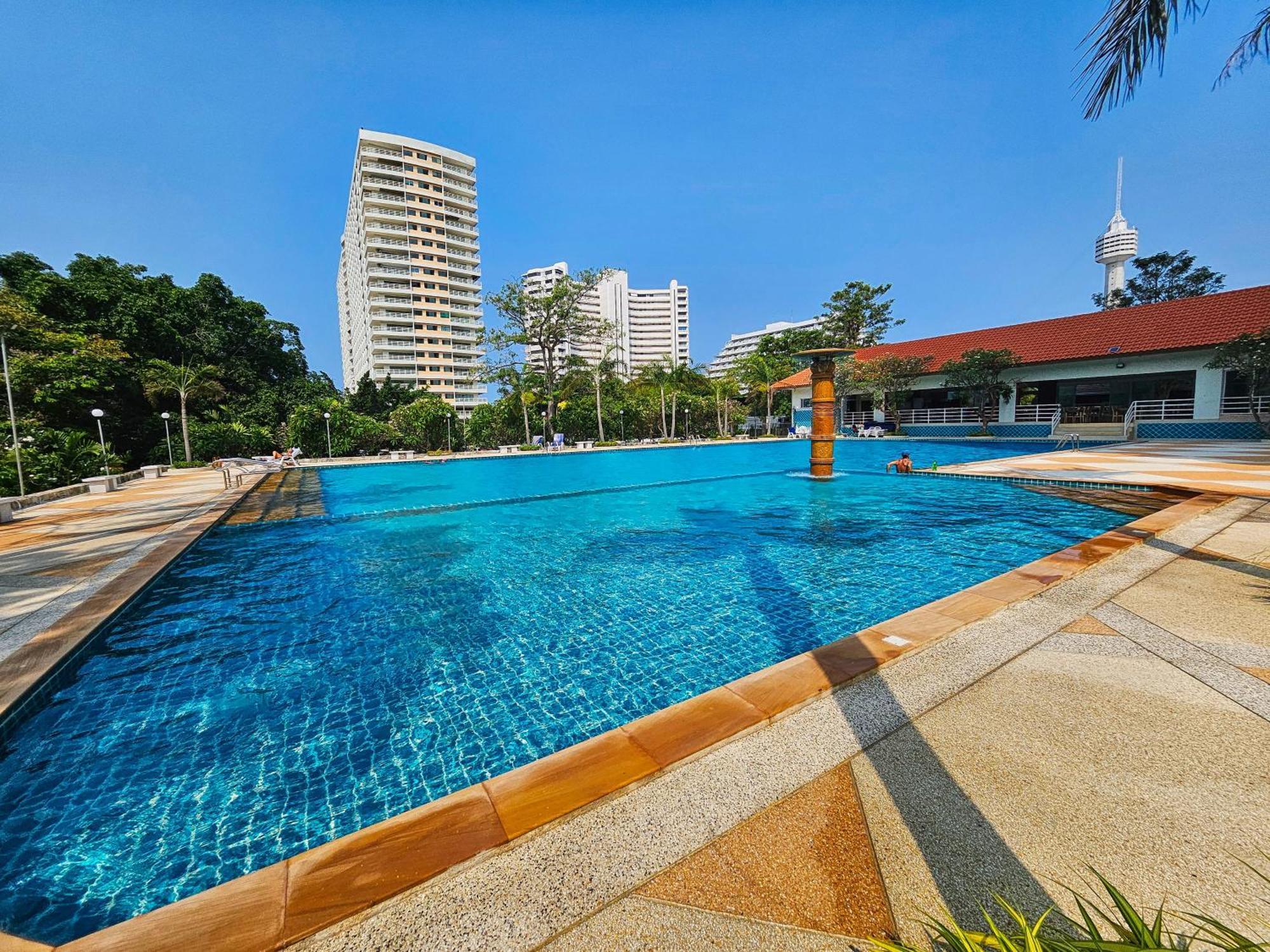 View Talay 5 Jomtien Beachfront Pattaya Eksteriør bilde