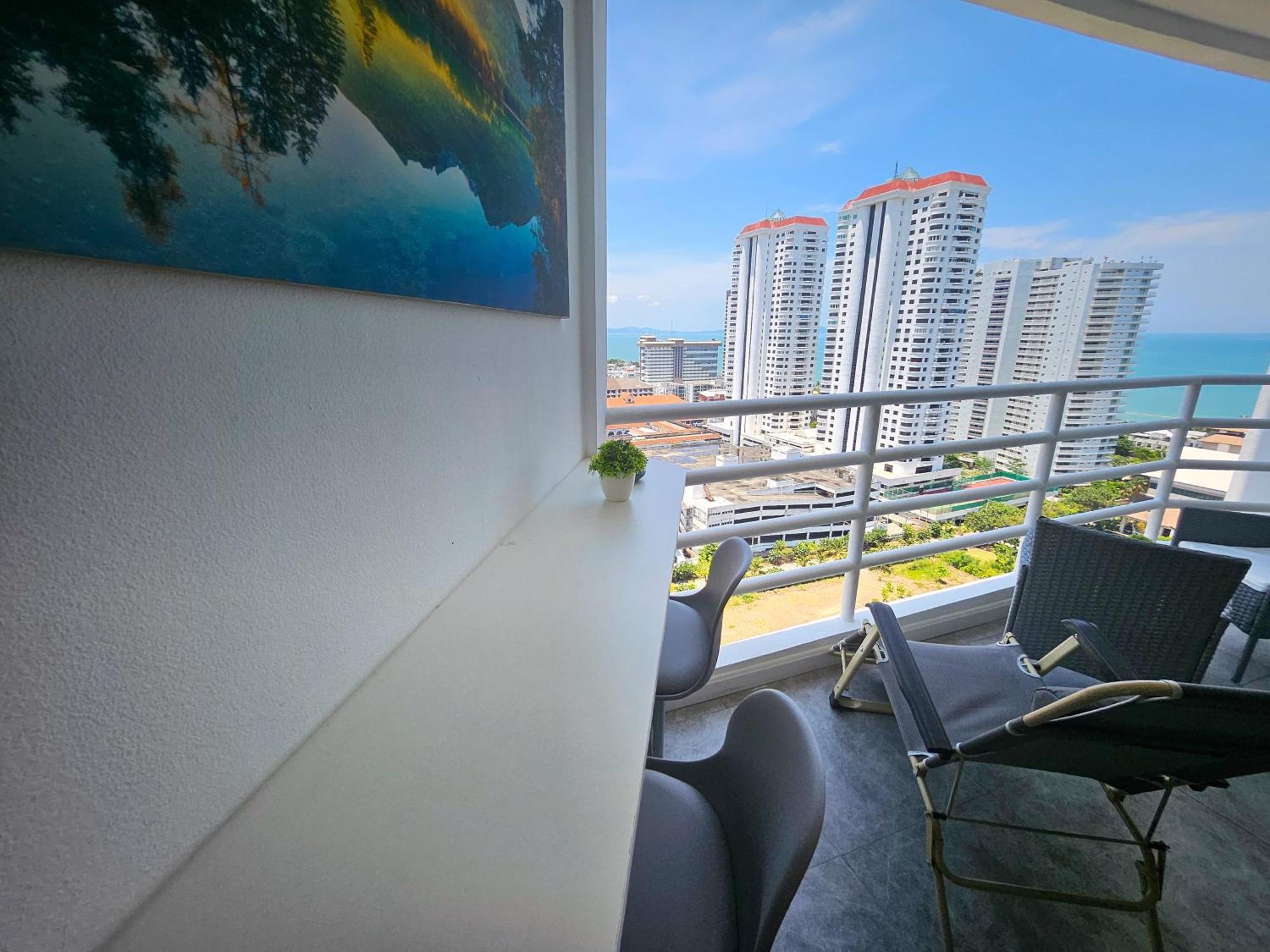 View Talay 5 Jomtien Beachfront Pattaya Eksteriør bilde
